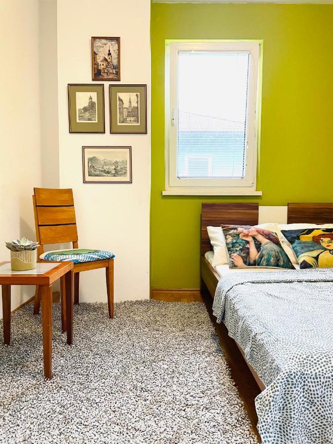 Das Zimmer Im Wiener Haus Exterior photo