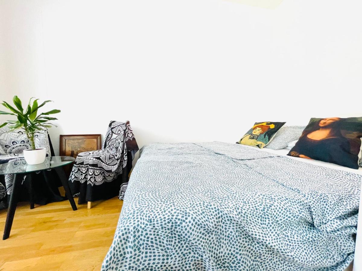 Das Zimmer Im Wiener Haus Exterior photo